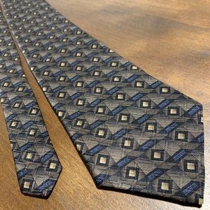 Geometric diamond silk neck tie